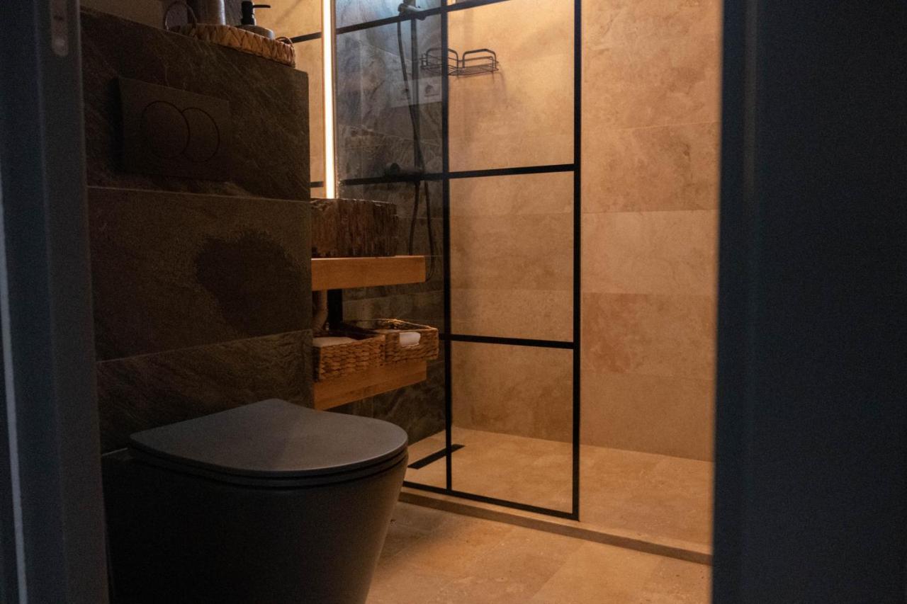 Cosy 2 Rooms Apartment In The Center Of The City Bucharest Exterior photo