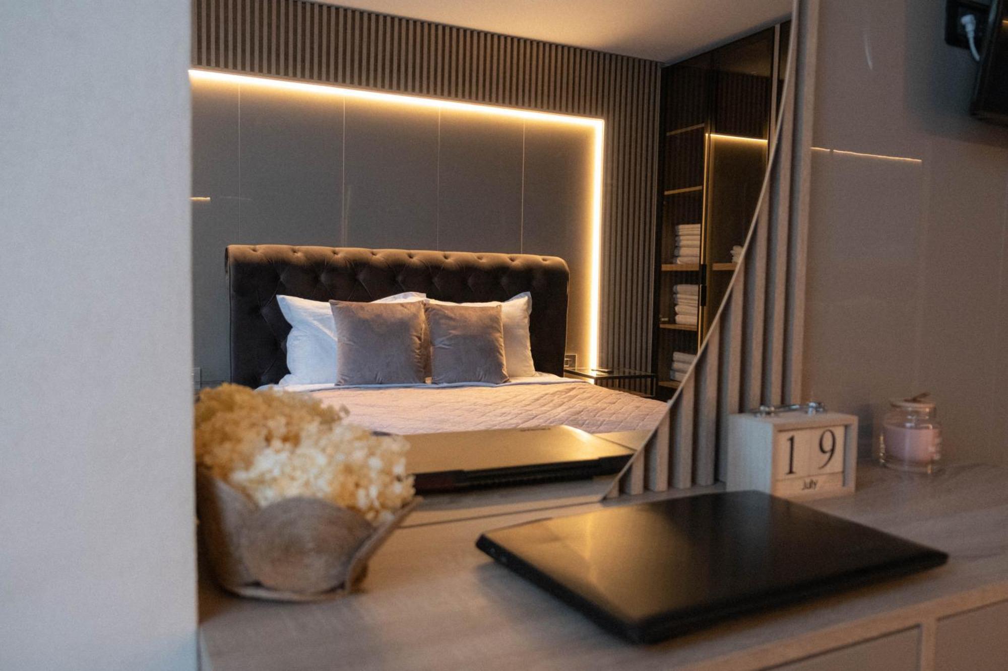 Cosy 2 Rooms Apartment In The Center Of The City Bucharest Exterior photo